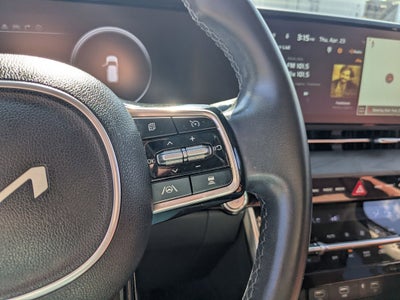 2024 Kia Carnival SX