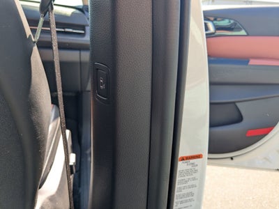 2024 Kia Carnival SX