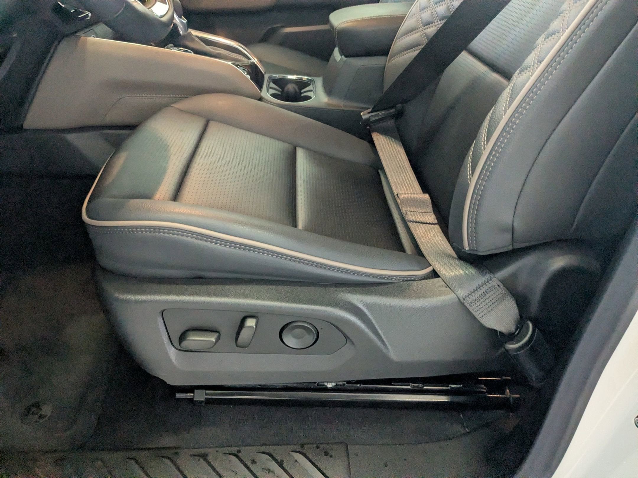 2024 GMC Canyon 4WD Denali