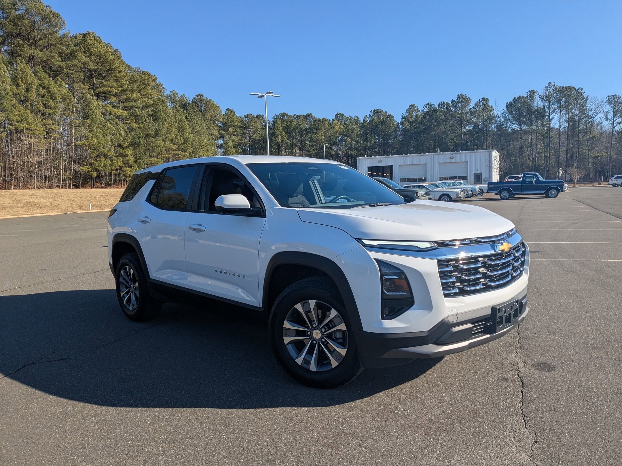 2025 Chevrolet Equinox AWD LT