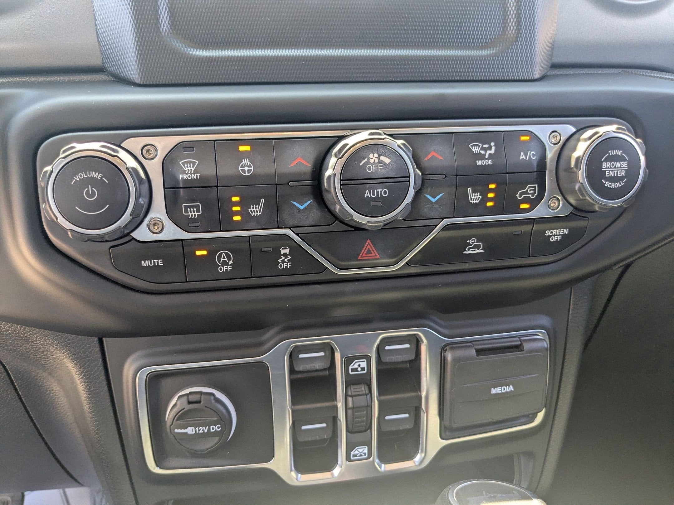 2023 Jeep Wrangler 4-Door Sport S 4x4