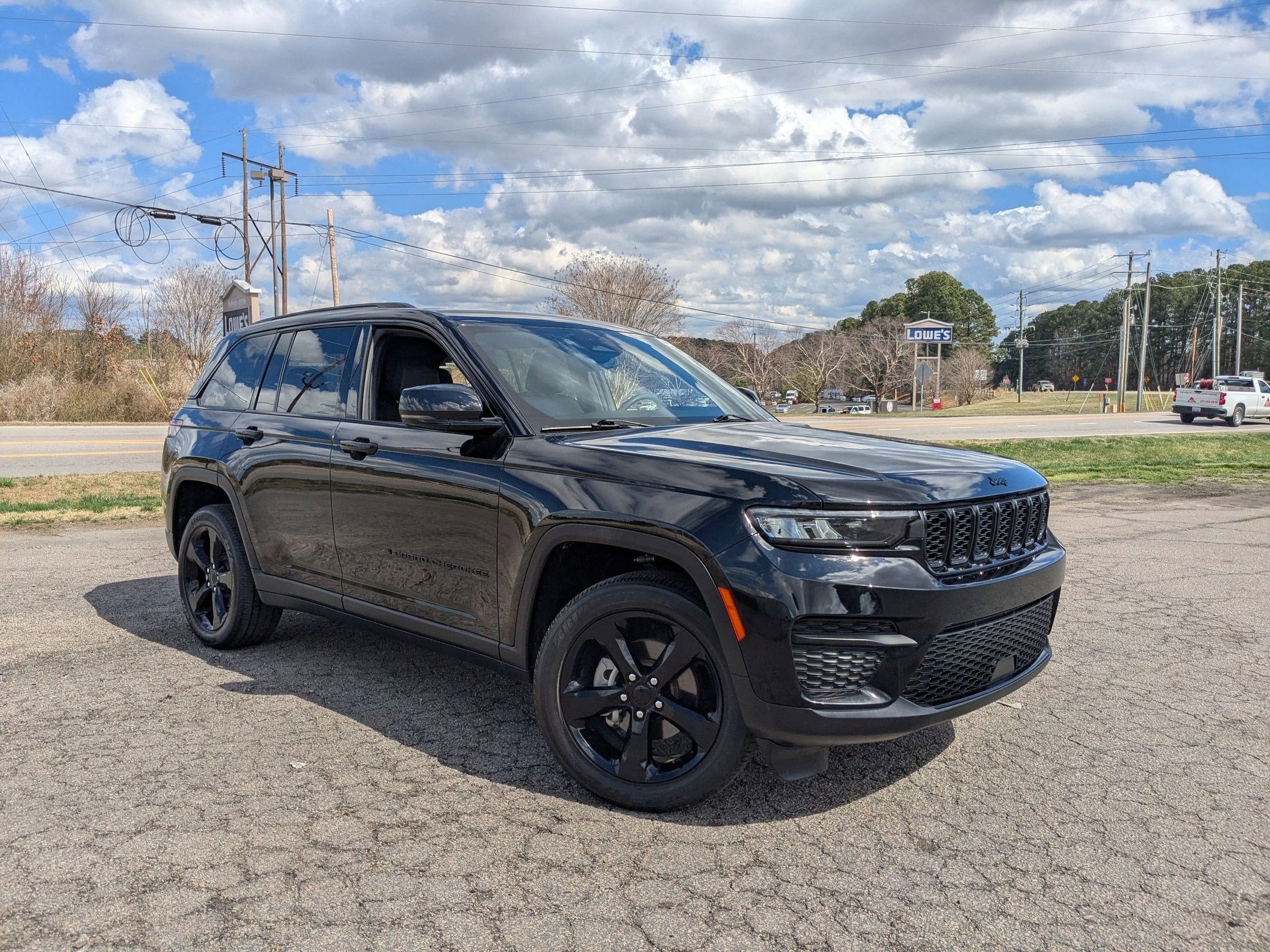 2023 Jeep Grand Cherokee Altitude 4x2
