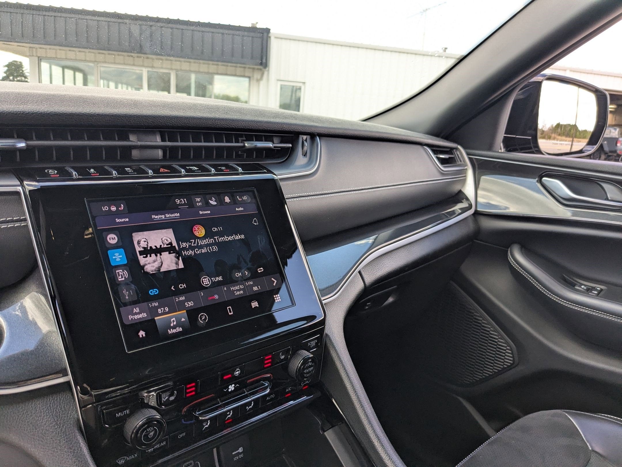 2023 Jeep Grand Cherokee Altitude 4x2