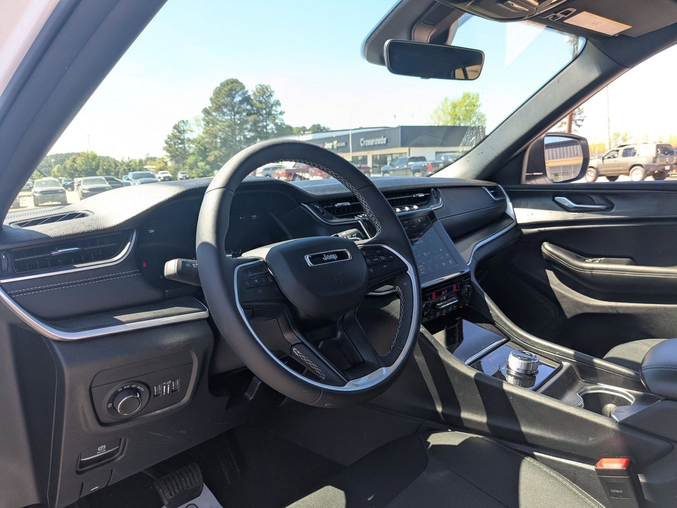 2025 Jeep Grand Cherokee L Laredo X 4x4