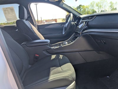 2025 Jeep Grand Cherokee L Laredo X 4x4