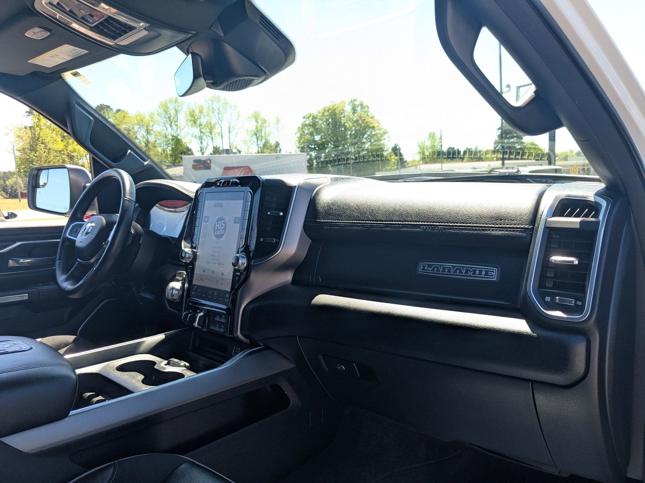 2023 RAM 1500 Laramie Crew Cab 4x4 5'7' Box