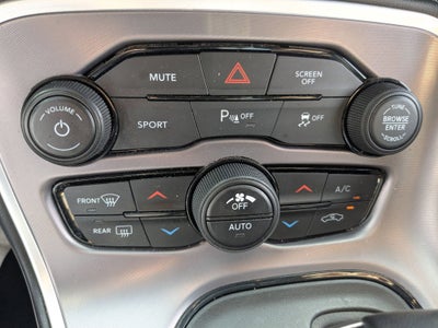 2022 Dodge Challenger SXT