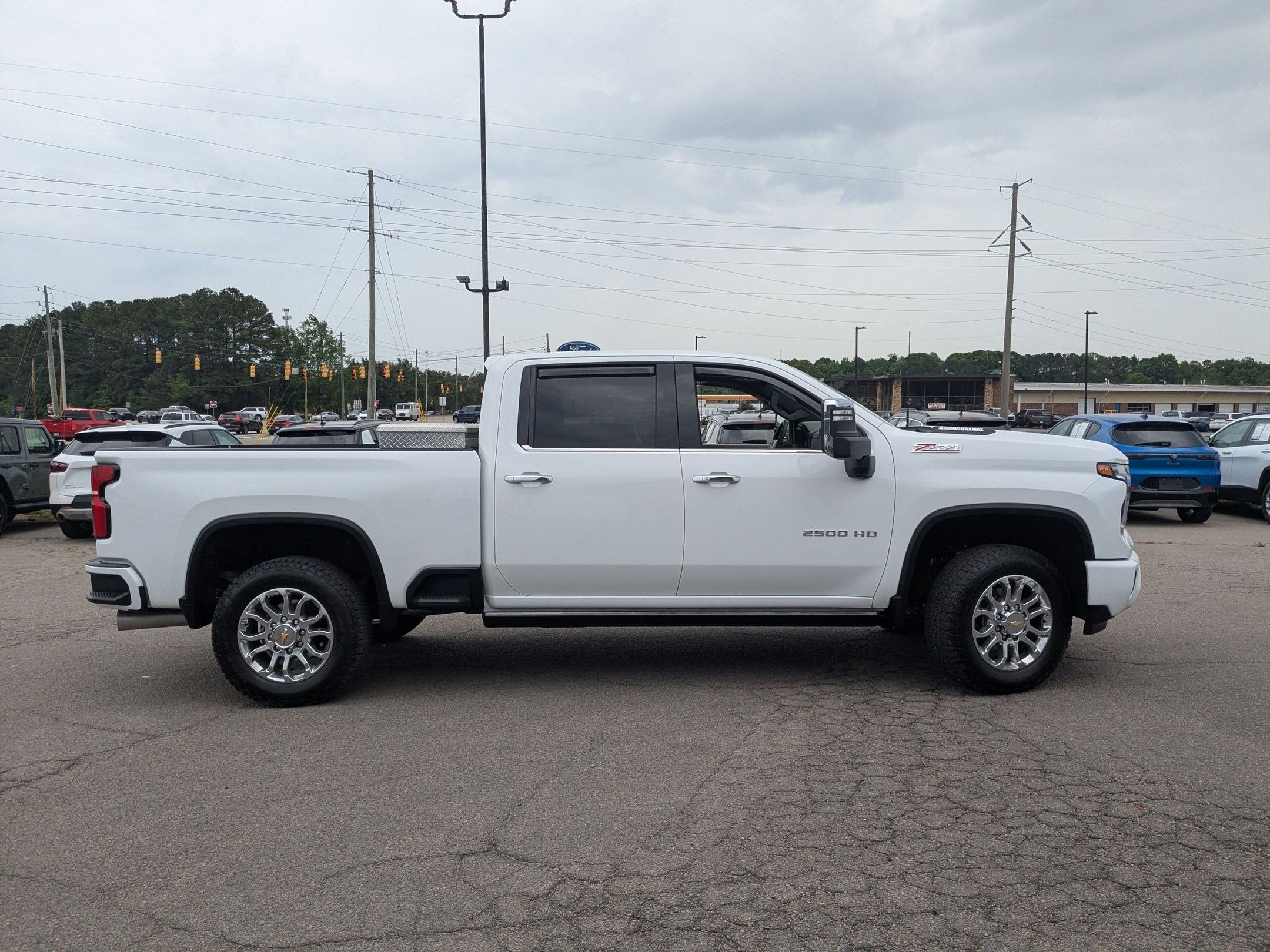 2025 Chevrolet Silverado 2500HD 4WD Crew Cab Standard Bed LTZ