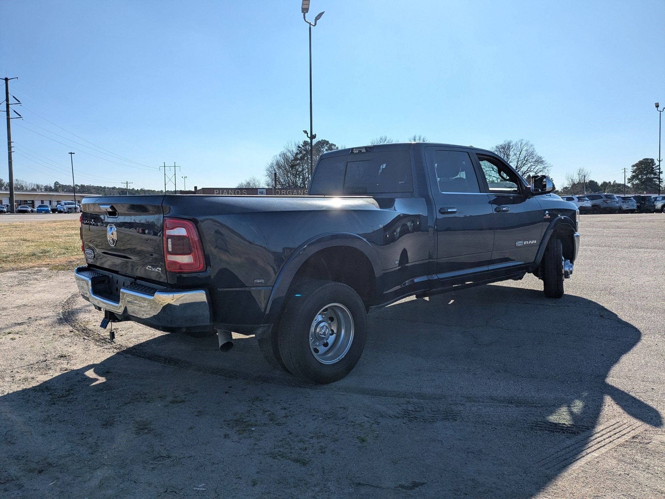 2022 RAM 3500 Limited Longhorn Crew Cab 4x4 8' Box