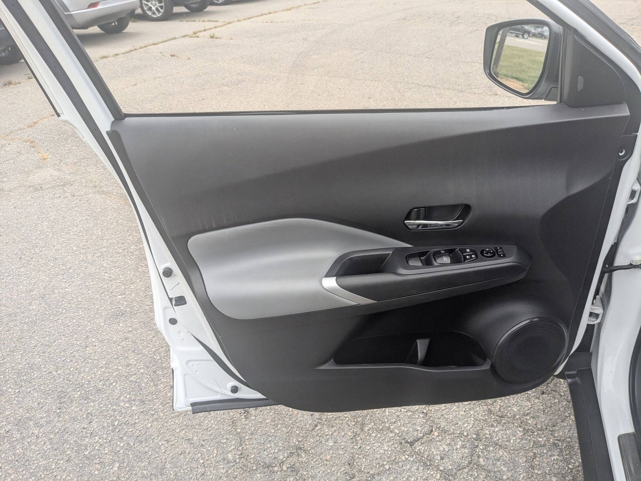 2024 Nissan Kicks SR Xtronic CVT