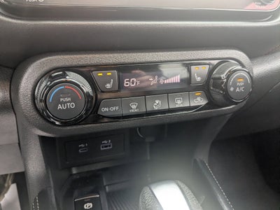 2024 Nissan Kicks SR Xtronic CVT