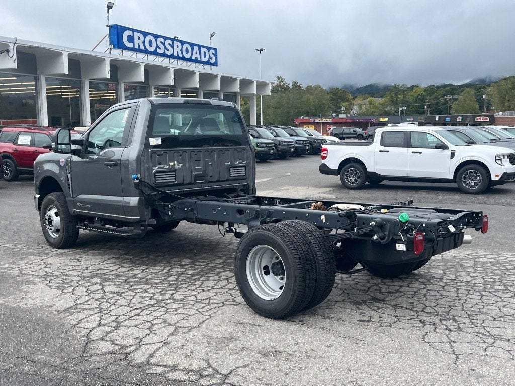 2026 Ford Super Duty F-350 DRW XL