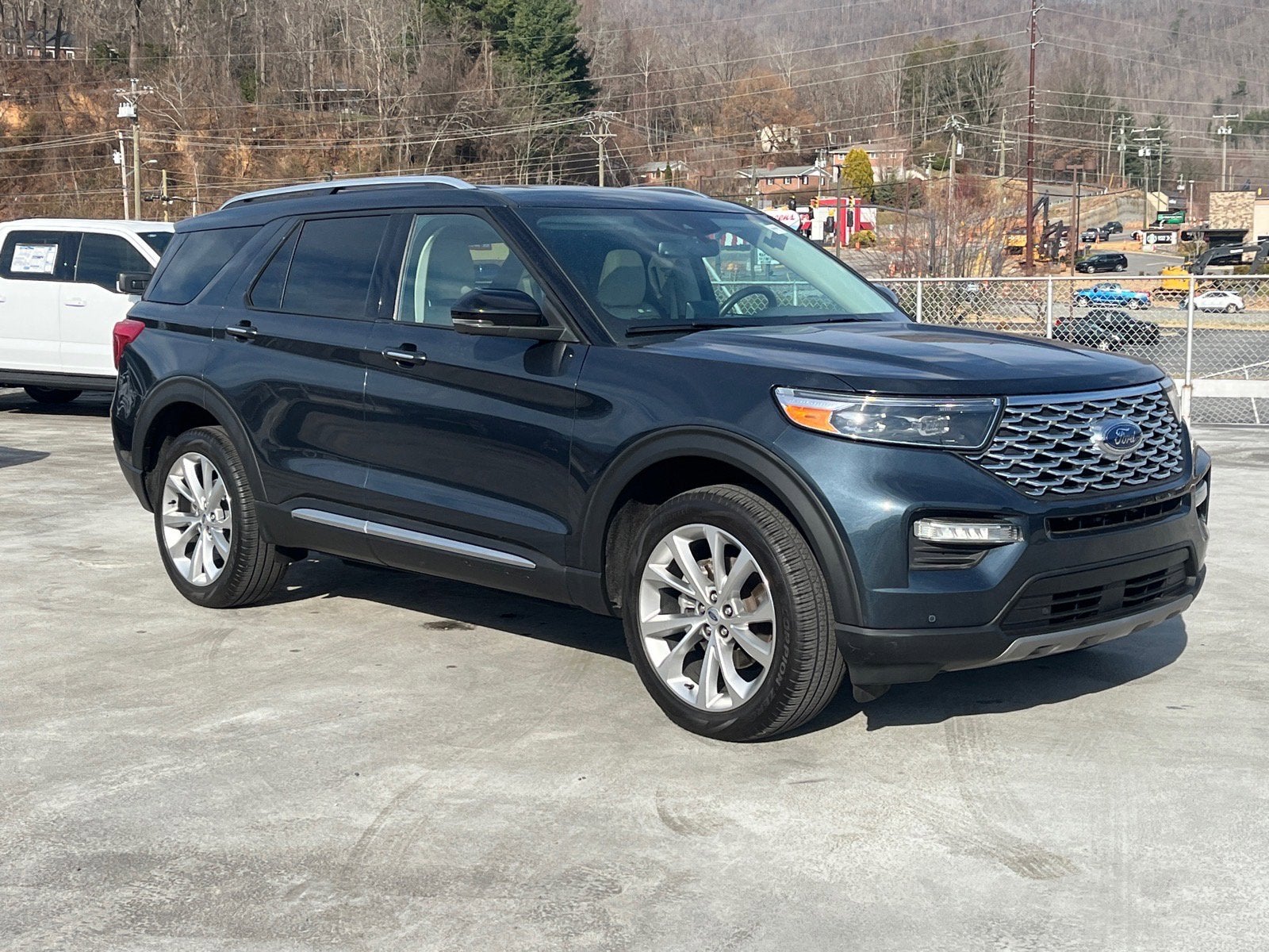 2023 Ford Explorer Platinum