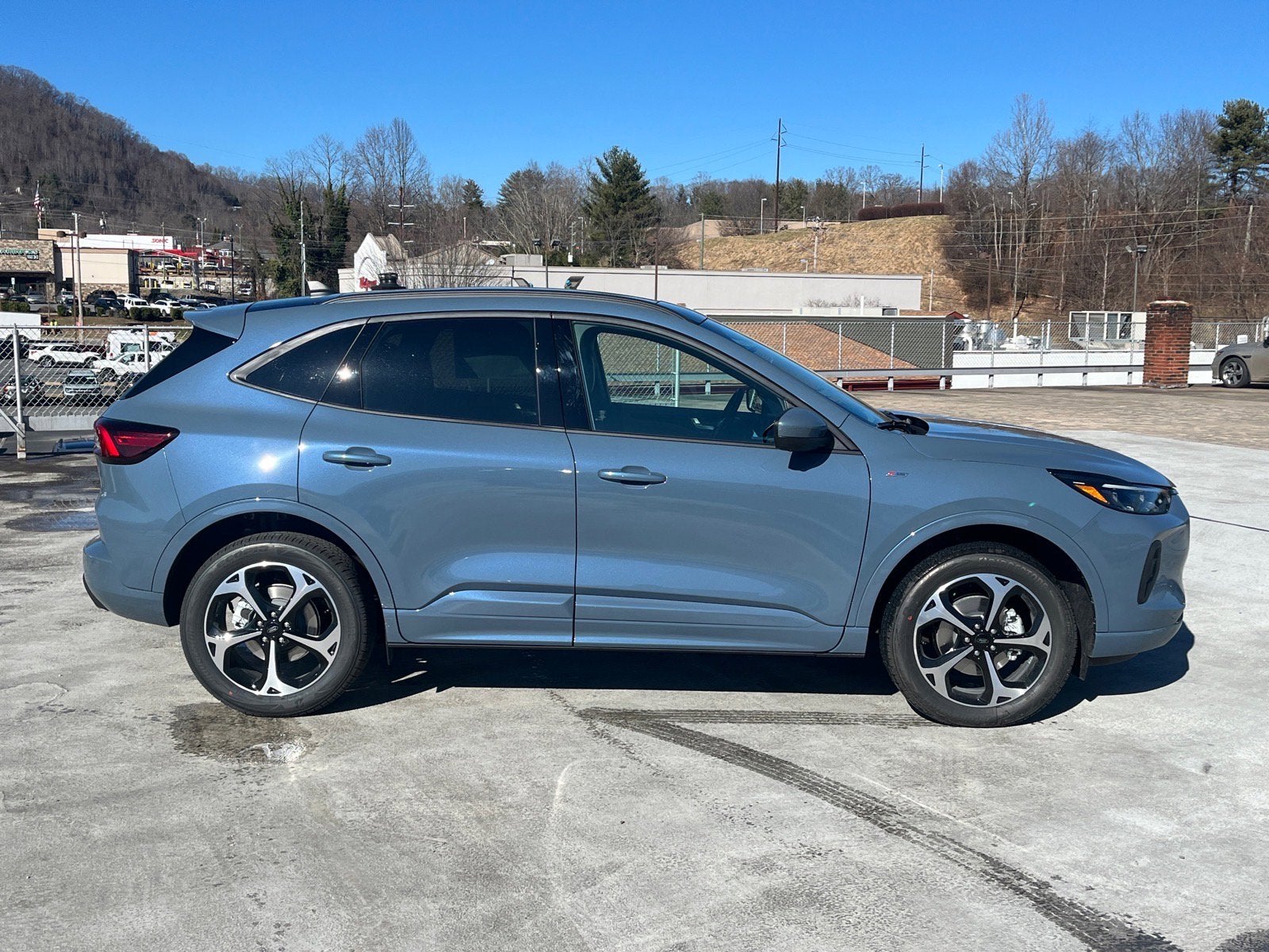 2026 Ford Escape ST-Line Elite