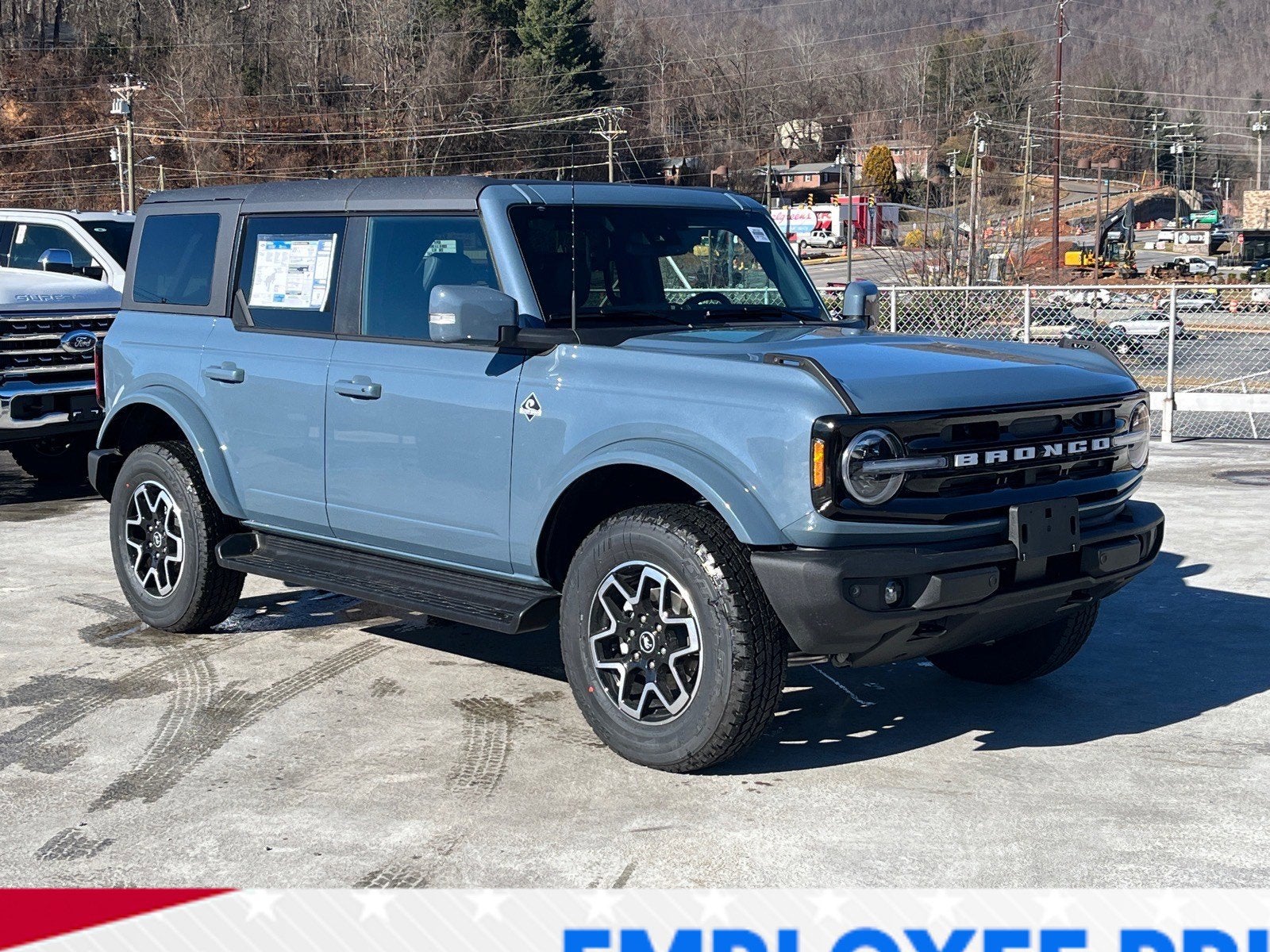 2025 Ford Bronco Outer Banks