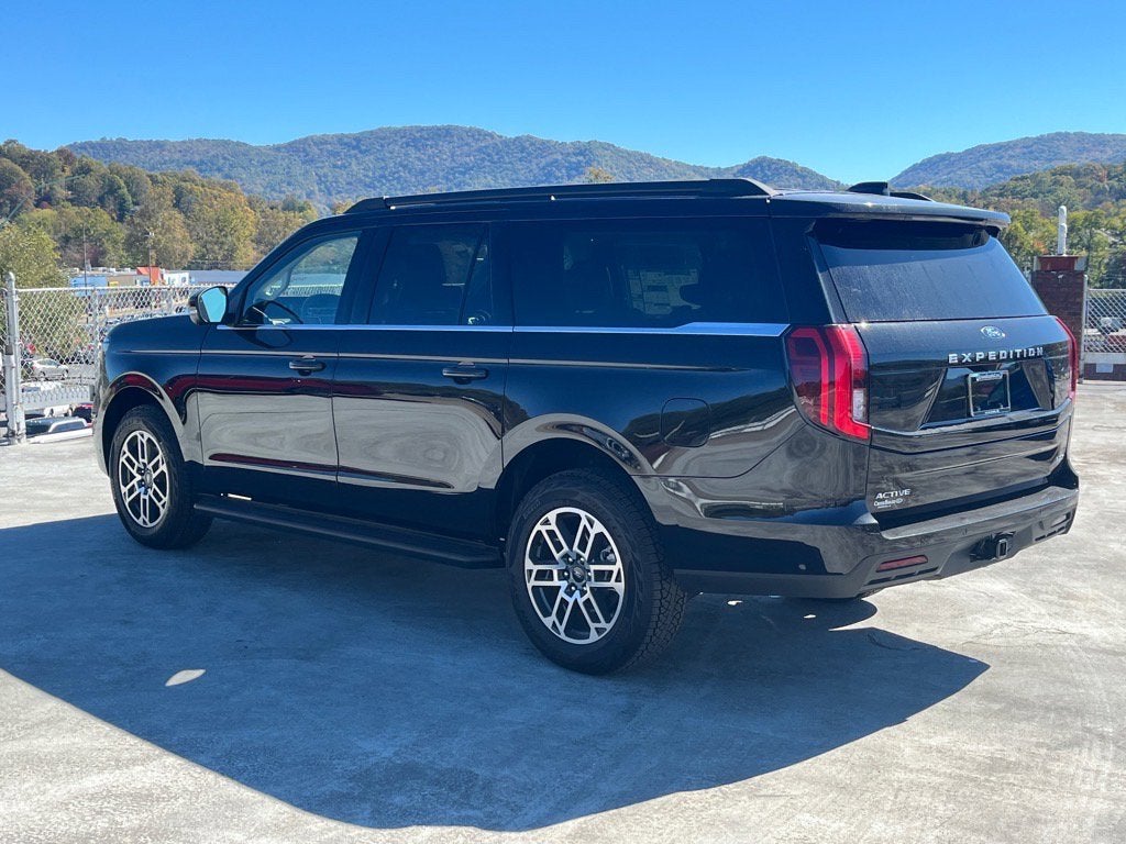 2025 Ford Expedition Max Active