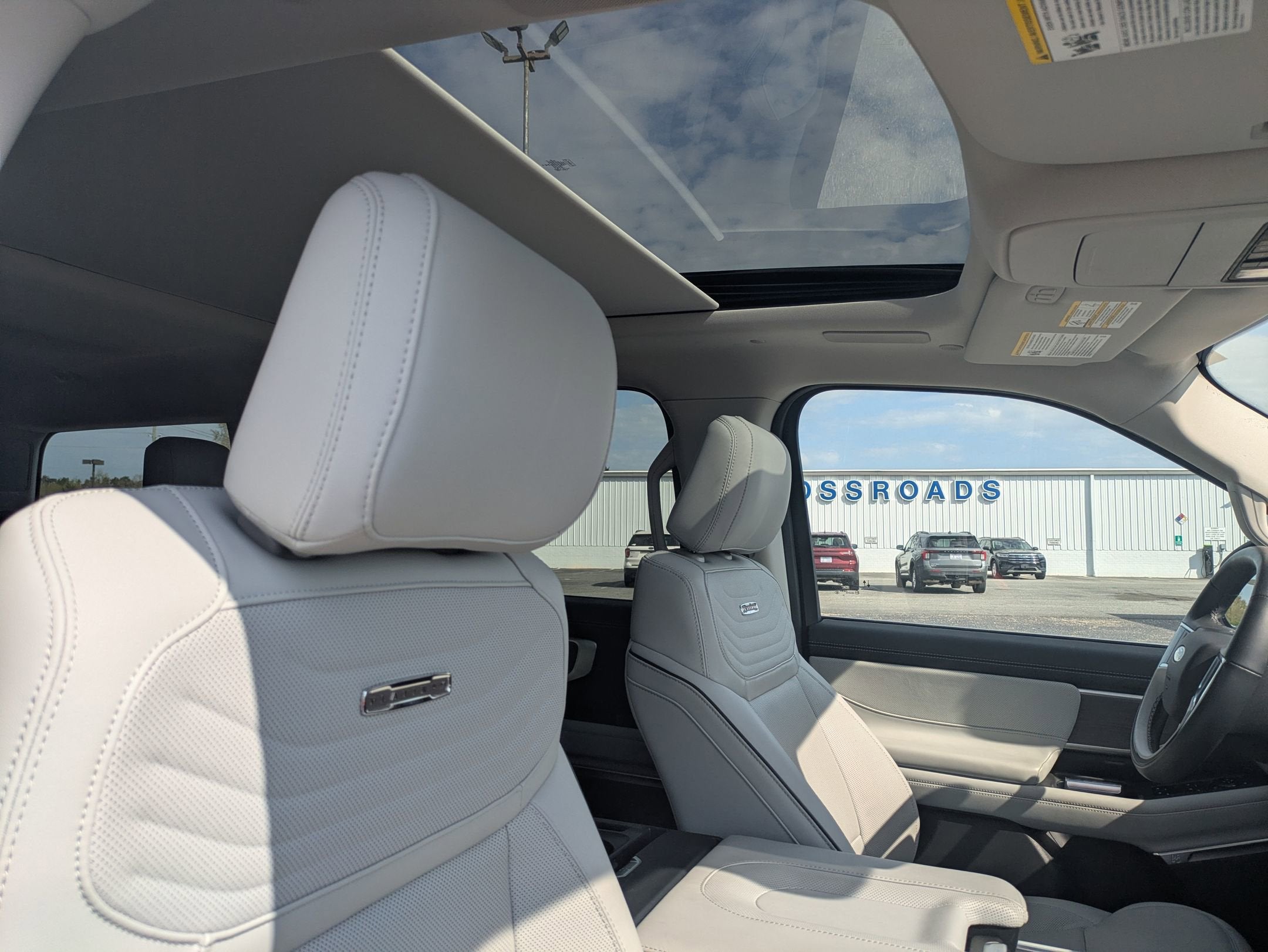 2025 Ford Expedition Platinum