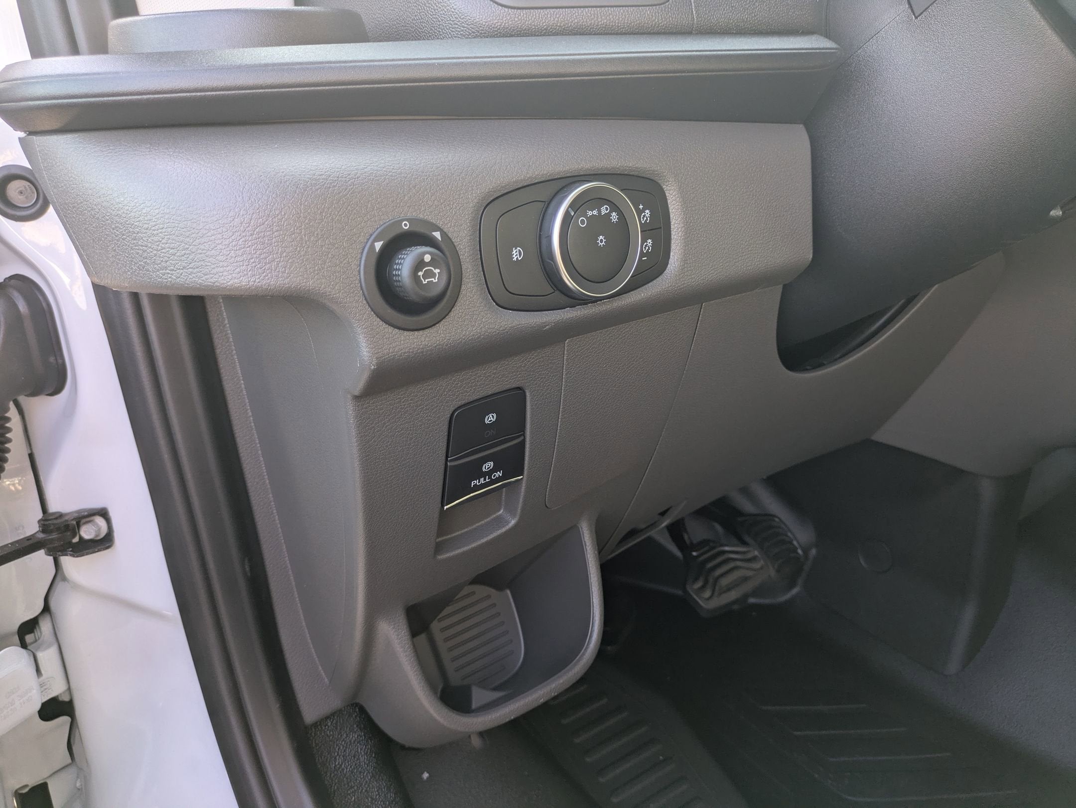 2025 Ford Transit Cargo Van Base