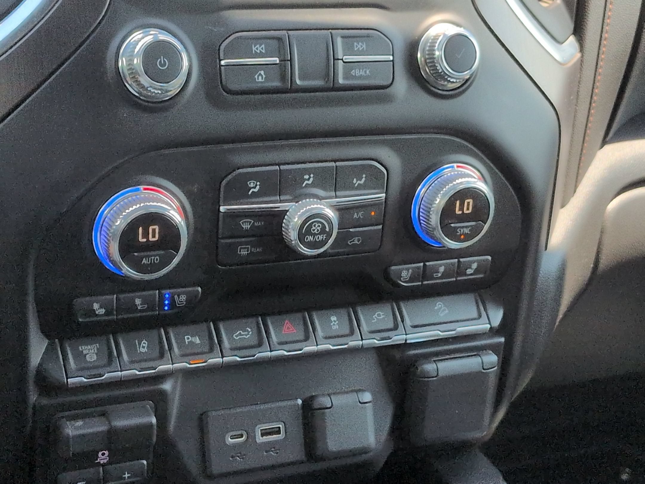 2022 GMC Sierra 2500HD AT4