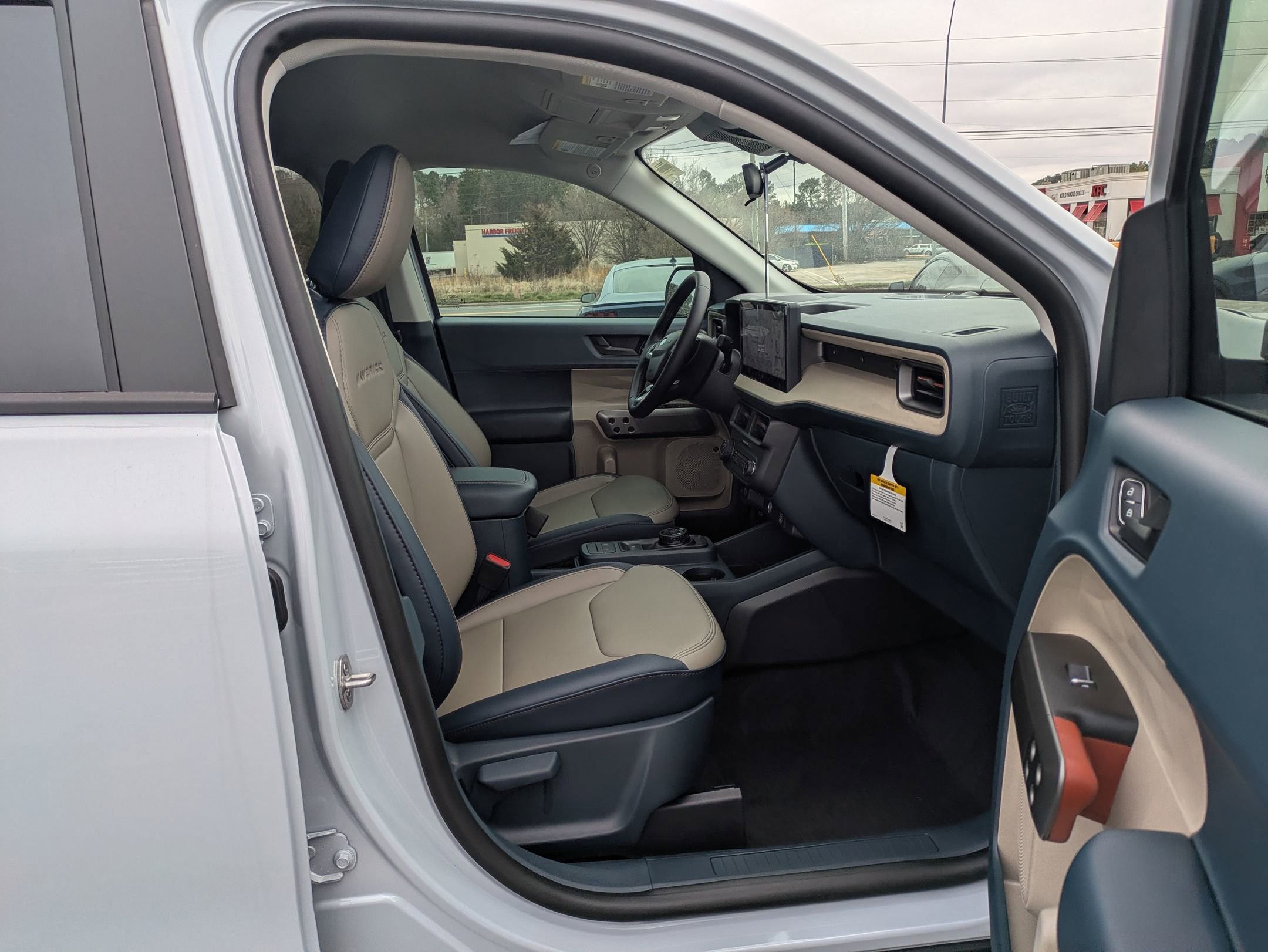 2026 Ford Maverick LARIAT