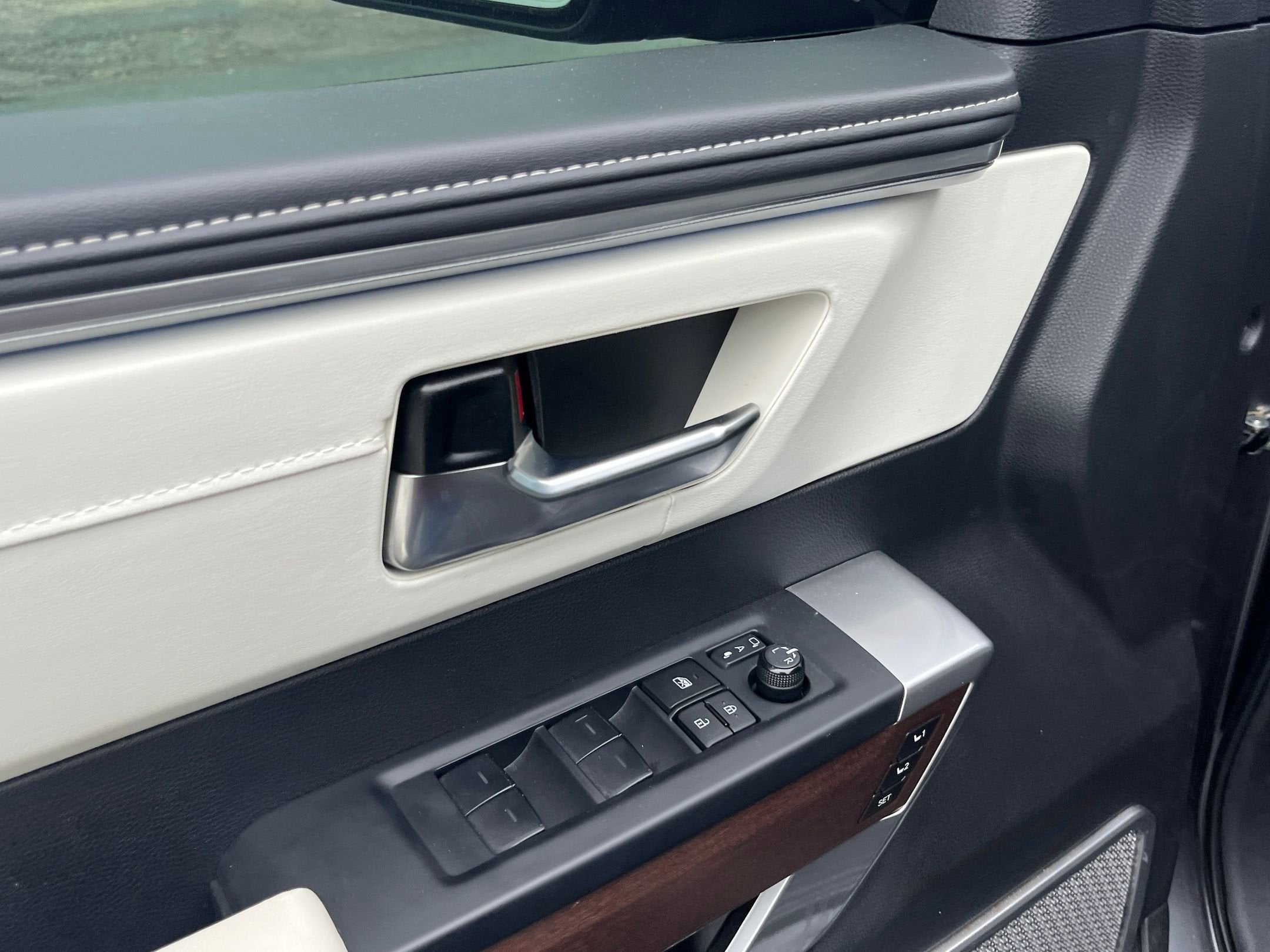 2023 Toyota Tundra 4WD Capstone Hybrid