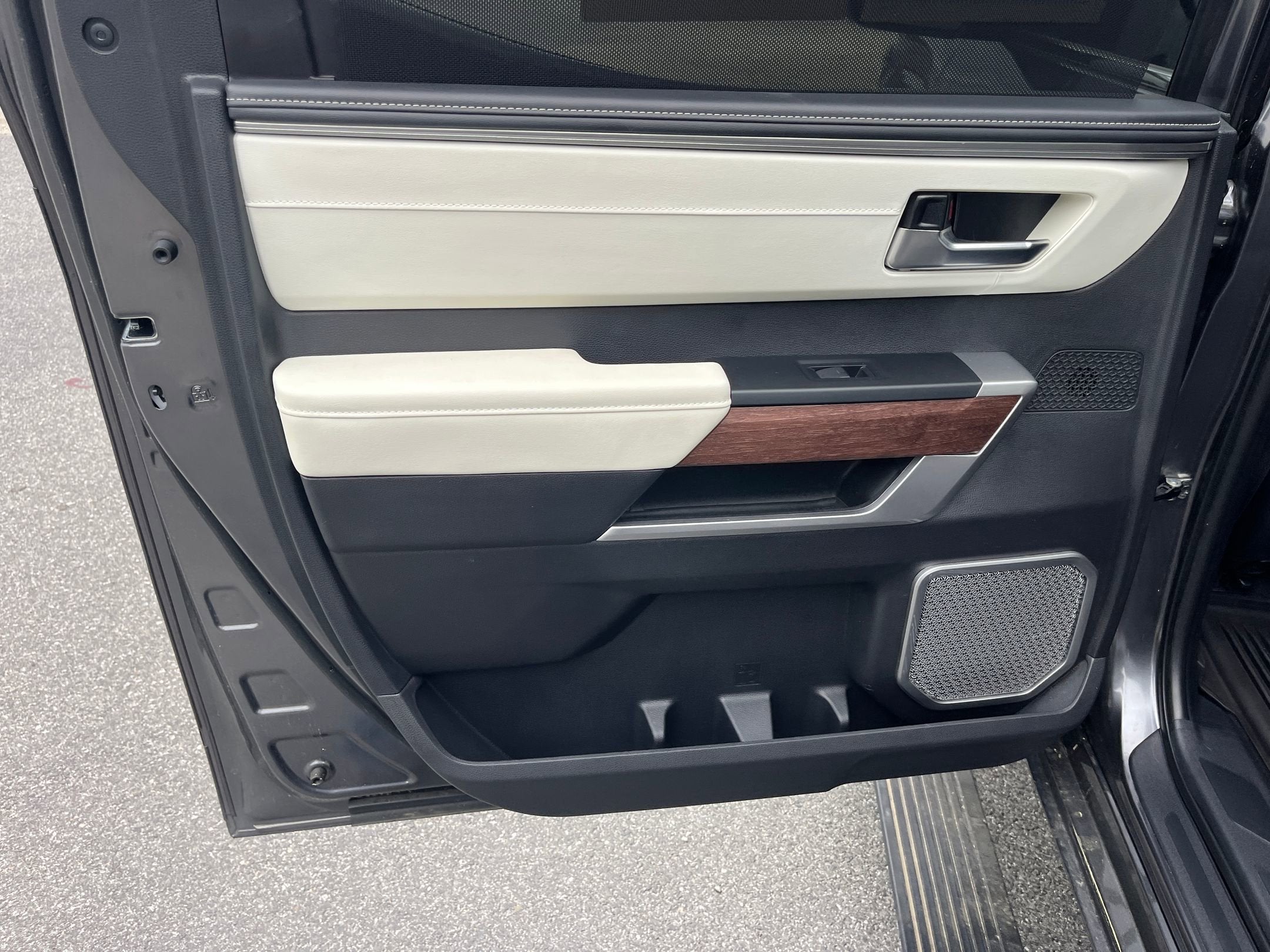 2023 Toyota Tundra 4WD Capstone Hybrid