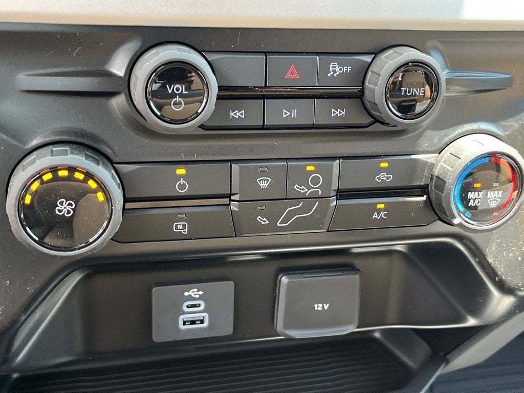 2025 Ford Super Duty F-350 DRW XLT