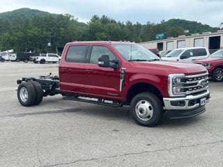 2026 Ford Super Duty F-350 DRW Lariat DRW