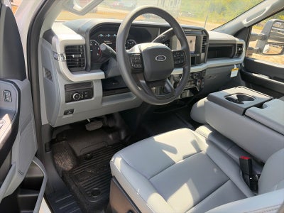 2026 Ford Super Duty F-550 DRW XL