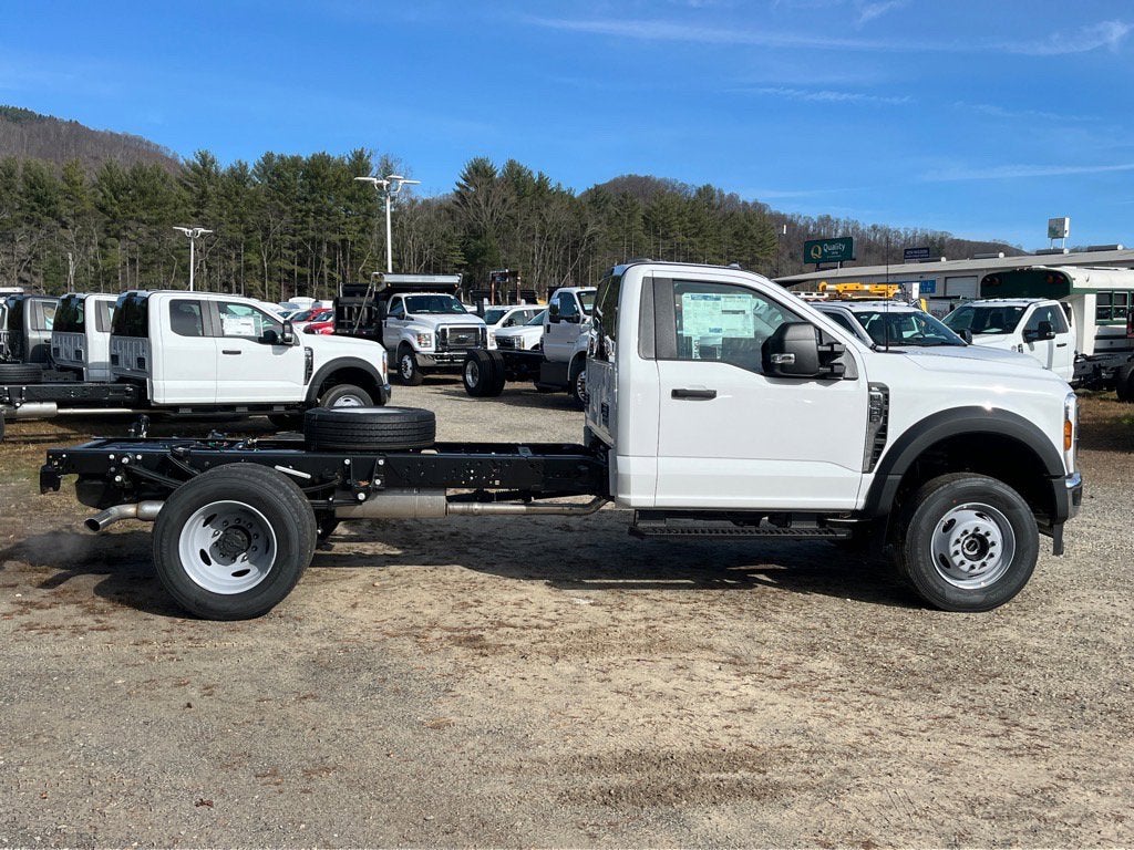 2026 Ford Super Duty F-600 DRW XL