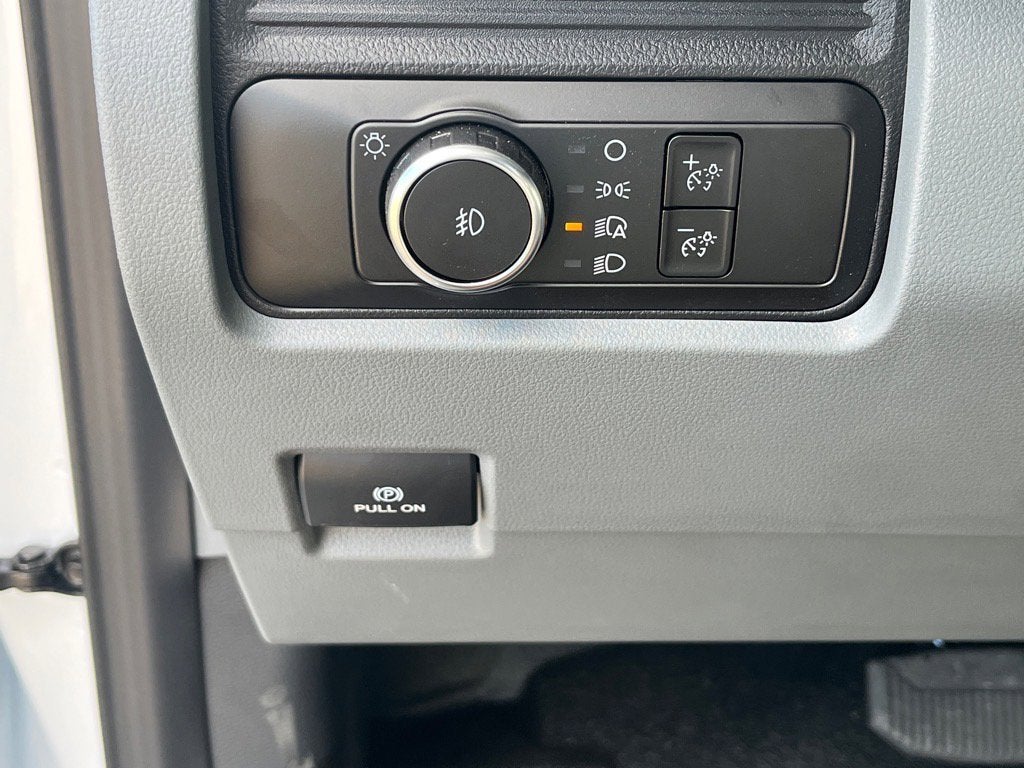 2026 Ford Super Duty F-600 DRW XL