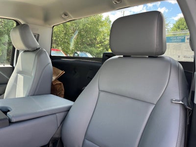 2025 Ford Super Duty F-600 DRW XL