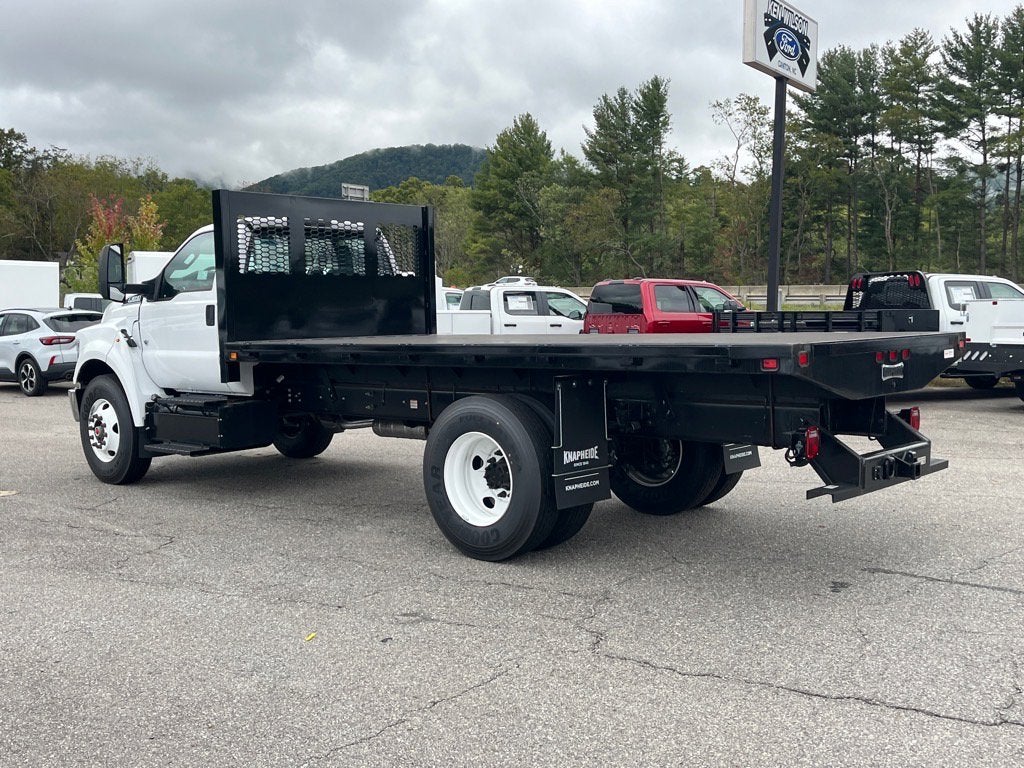 2025 Ford F-650SD Base