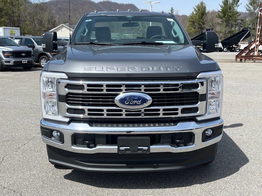 2025 Ford Super Duty F-350 DRW XL