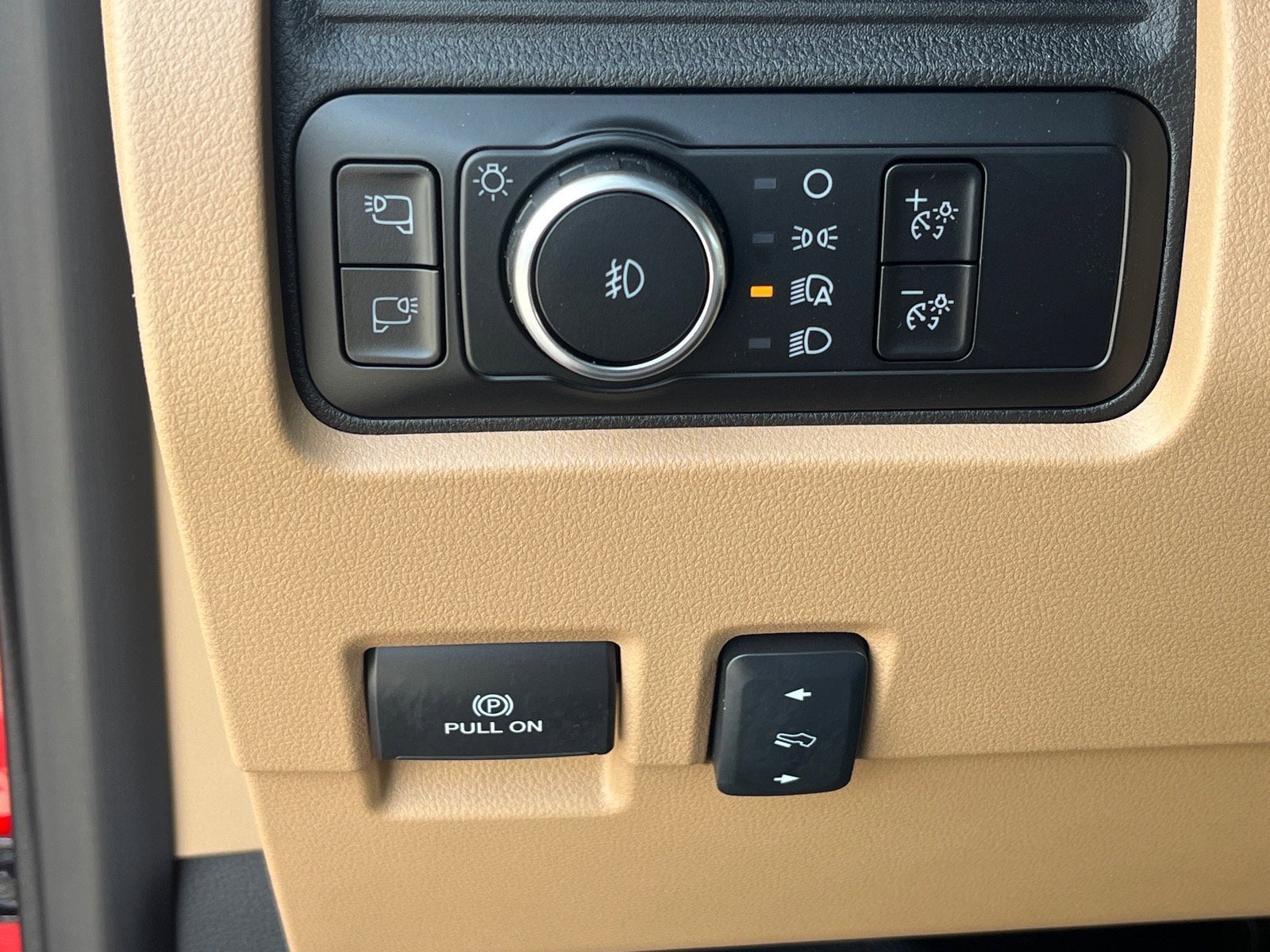 2026 Ford Super Duty F-550 DRW Lariat DRW