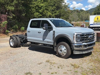 2026 Ford Super Duty F-550 DRW Lariat DRW