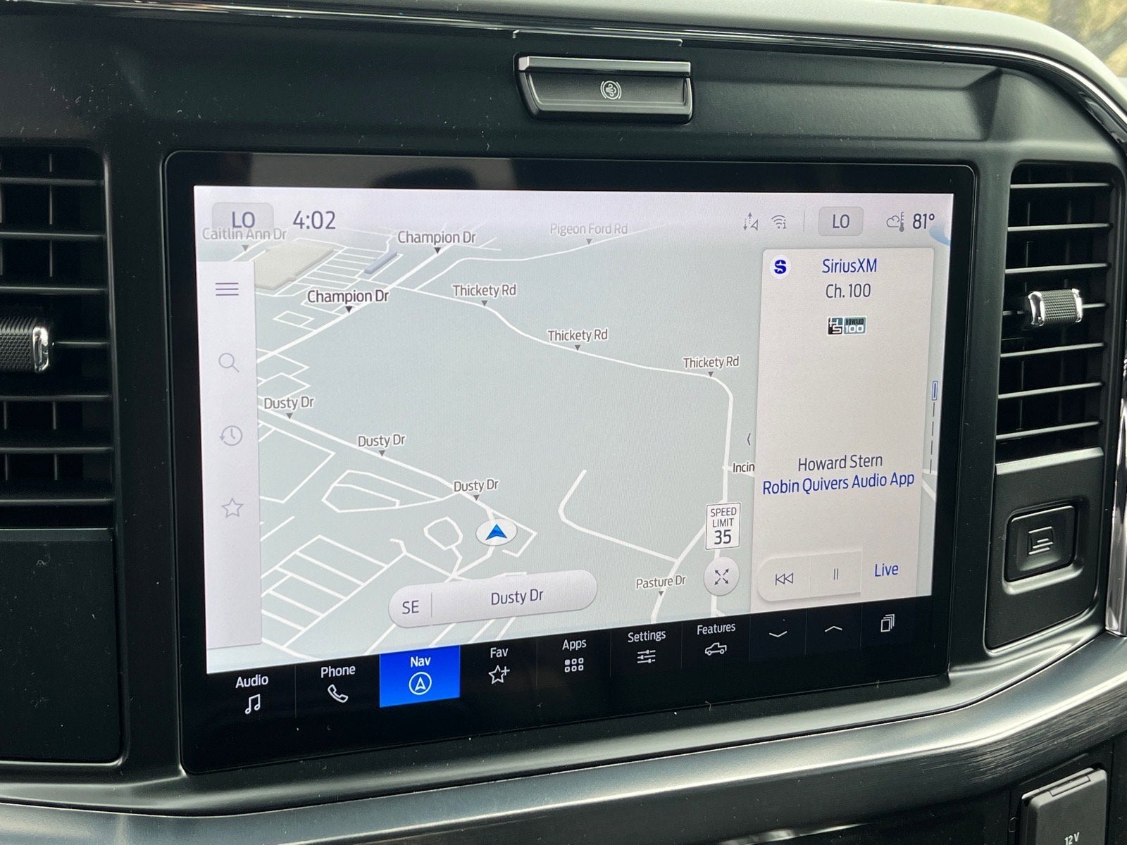 2026 Ford Super Duty F-550 DRW Lariat DRW