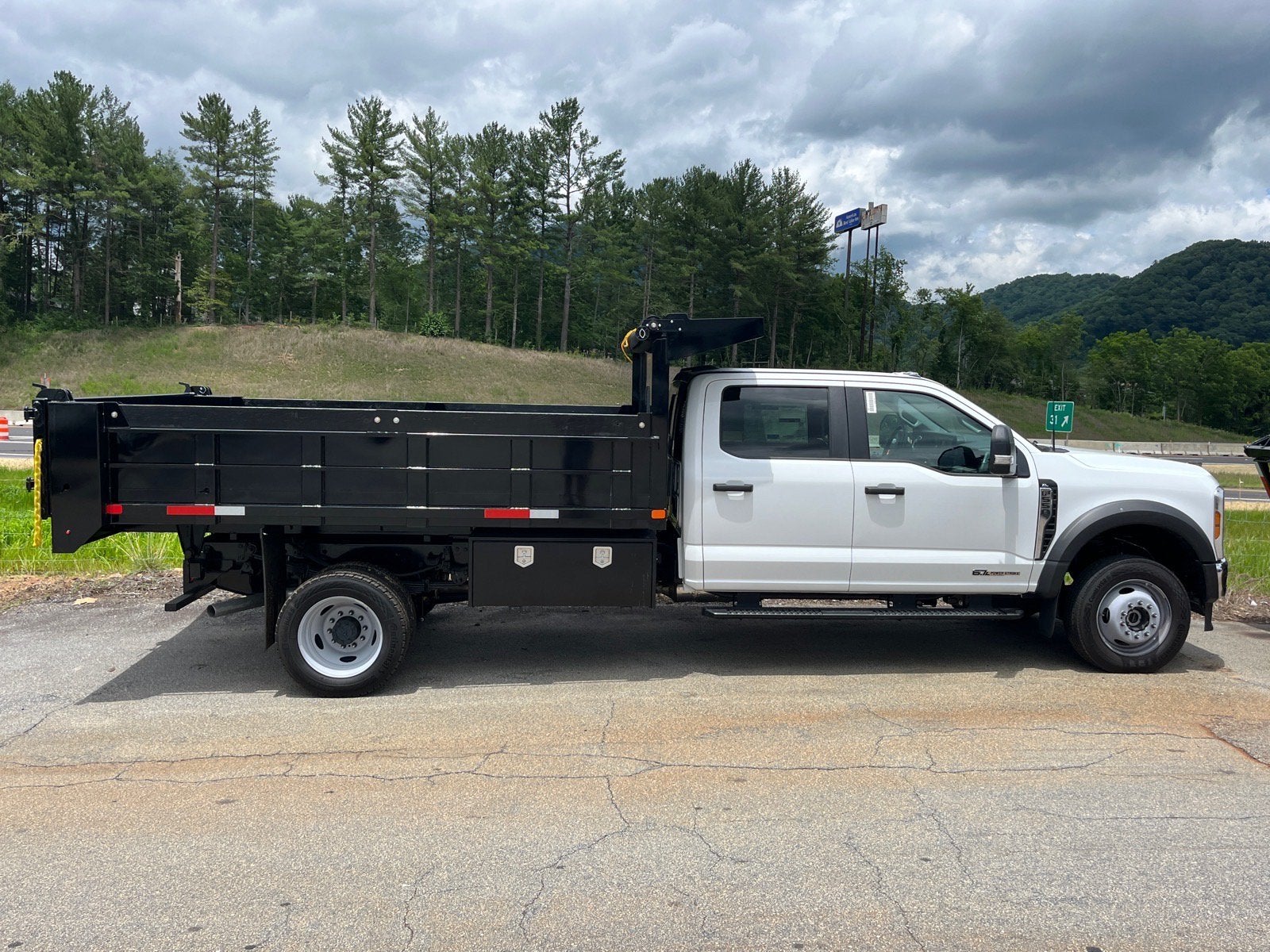 2026 Ford Super Duty F-550 DRW XL DRW
