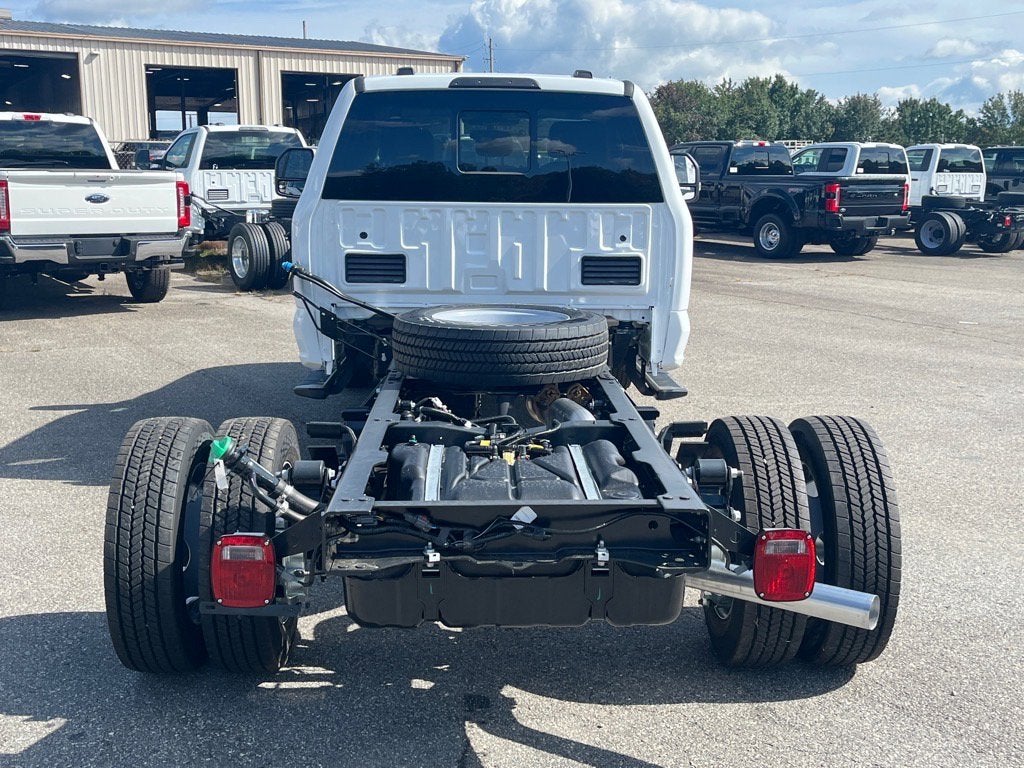 2026 Ford Super Duty F-550 DRW XL DRW