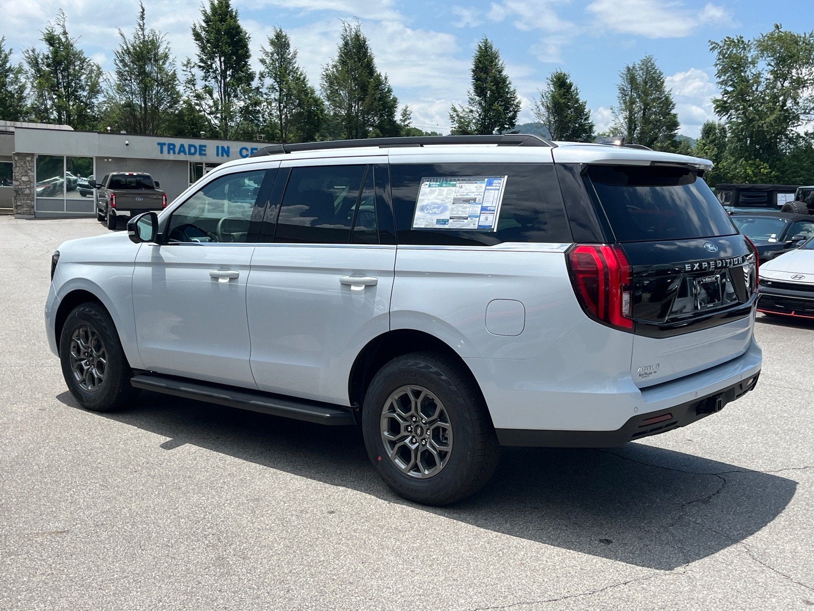 2026 Ford Expedition Active