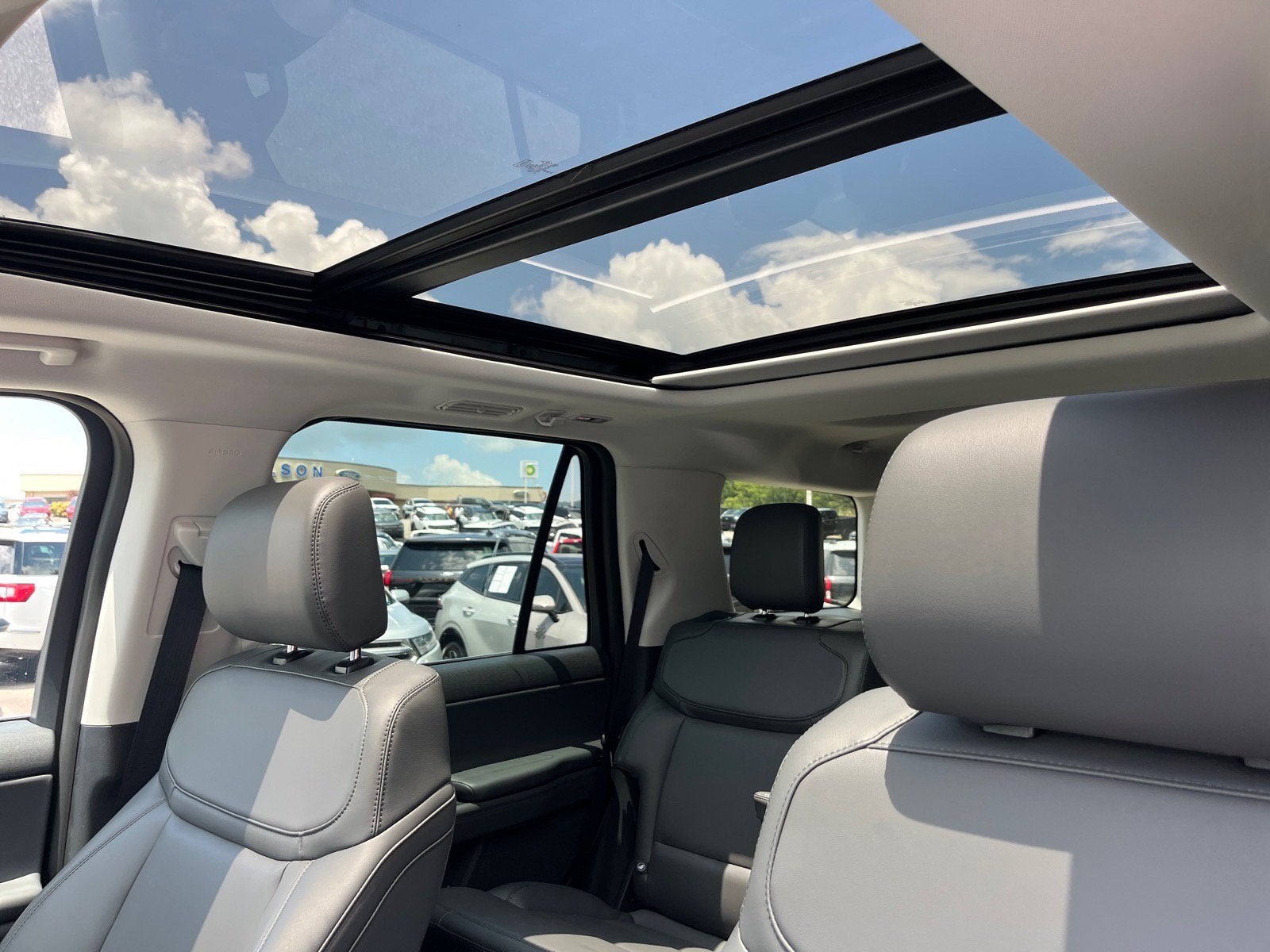 2026 Ford Expedition Active