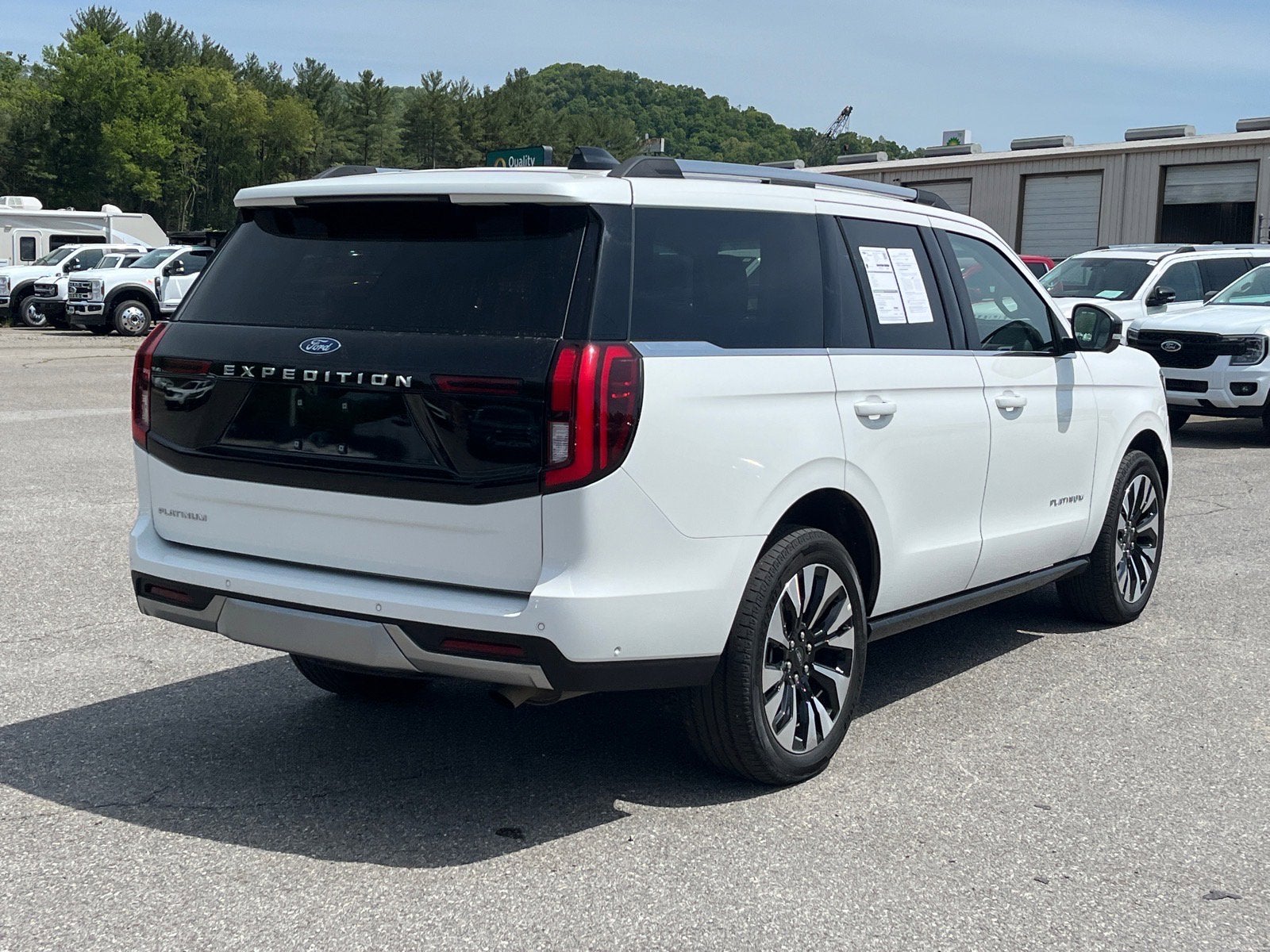 2025 Ford Expedition Platinum