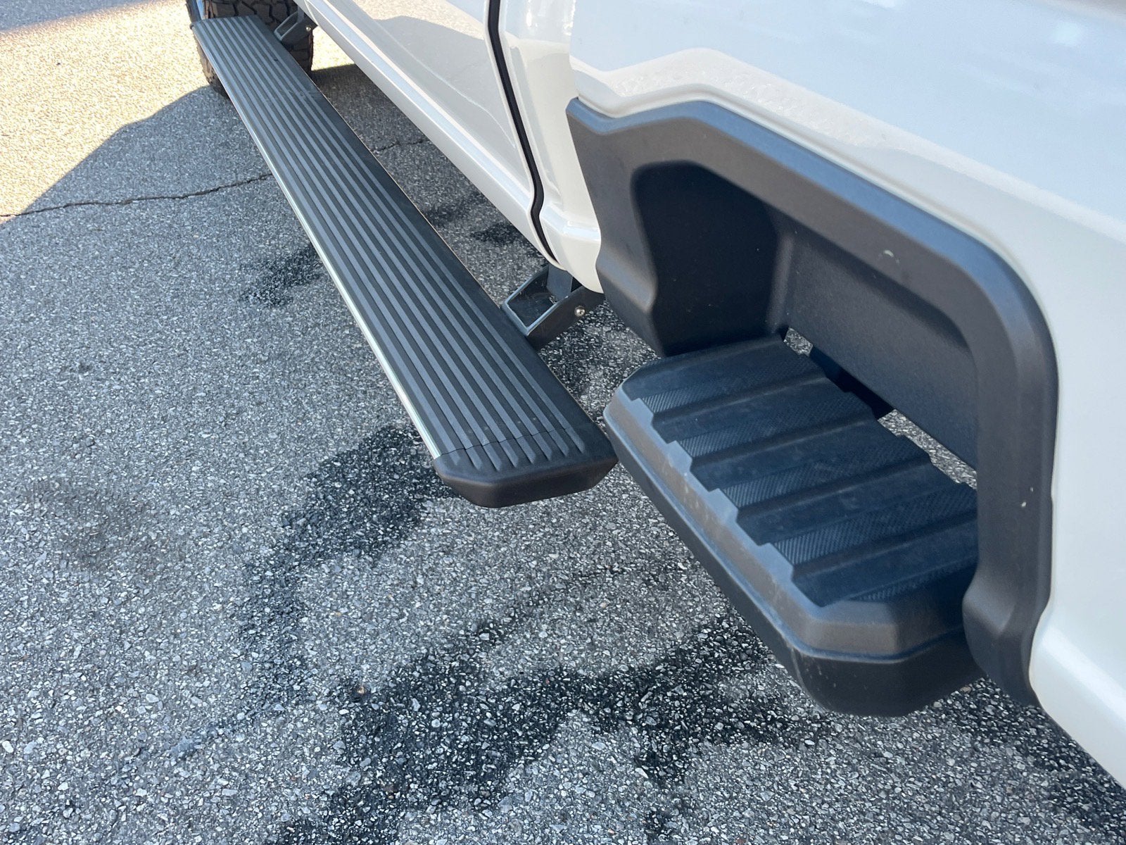 2023 Ford Super Duty F-350 SRW LARIAT