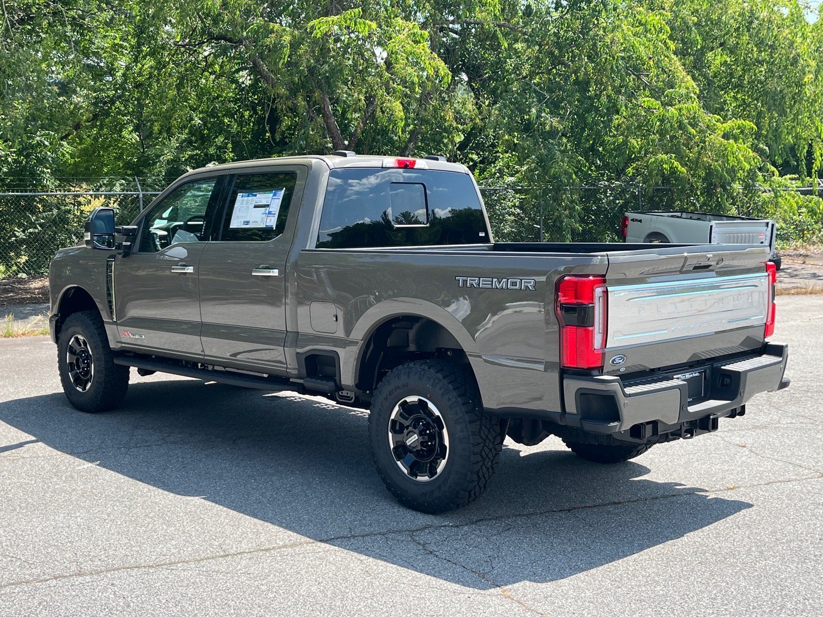2026 Ford Super Duty F-350 SRW Platinum