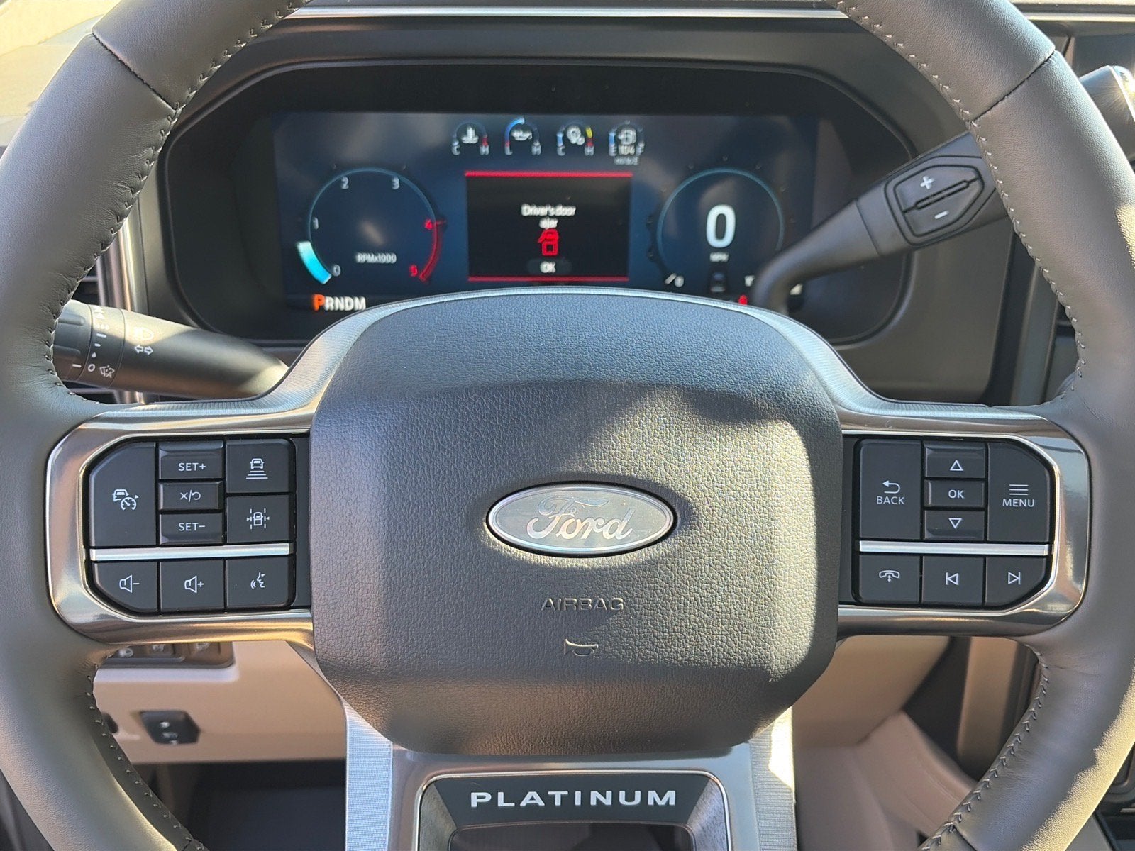 2027 Ford Super Duty F-350 SRW Platinum