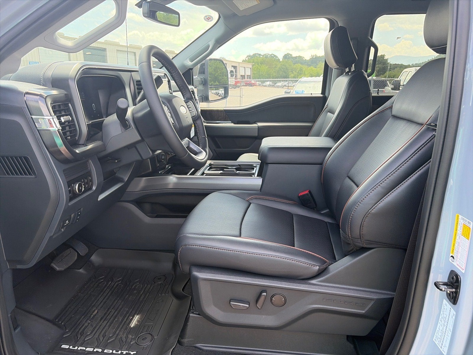 2026 Ford Super Duty F-350 SRW LARIAT