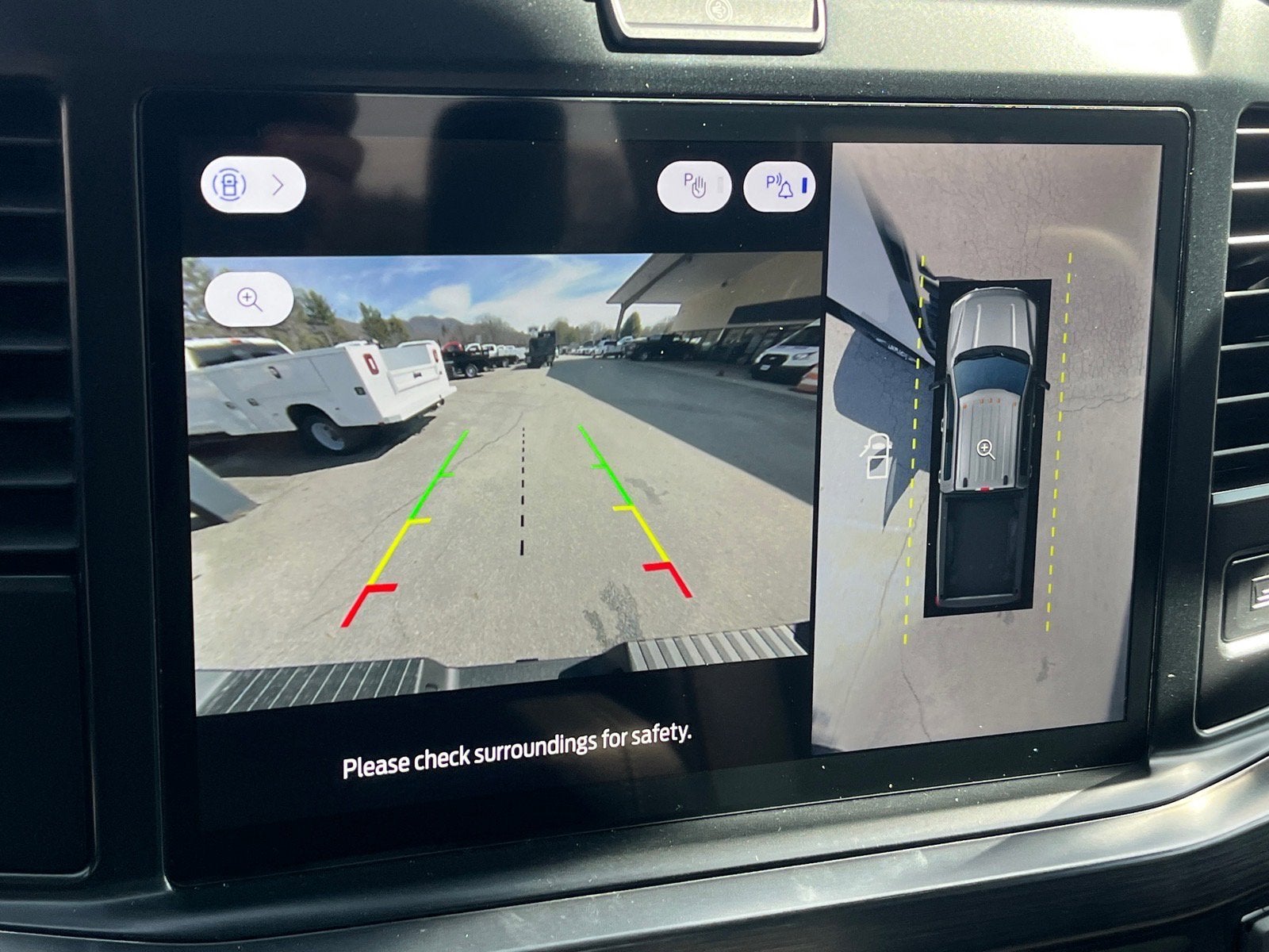 2026 Ford Super Duty F-350 SRW LARIAT