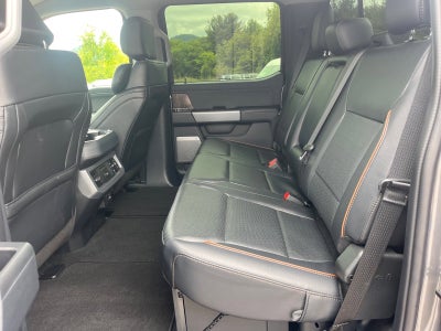 2025 Ford Super Duty F-450 DRW LARIAT