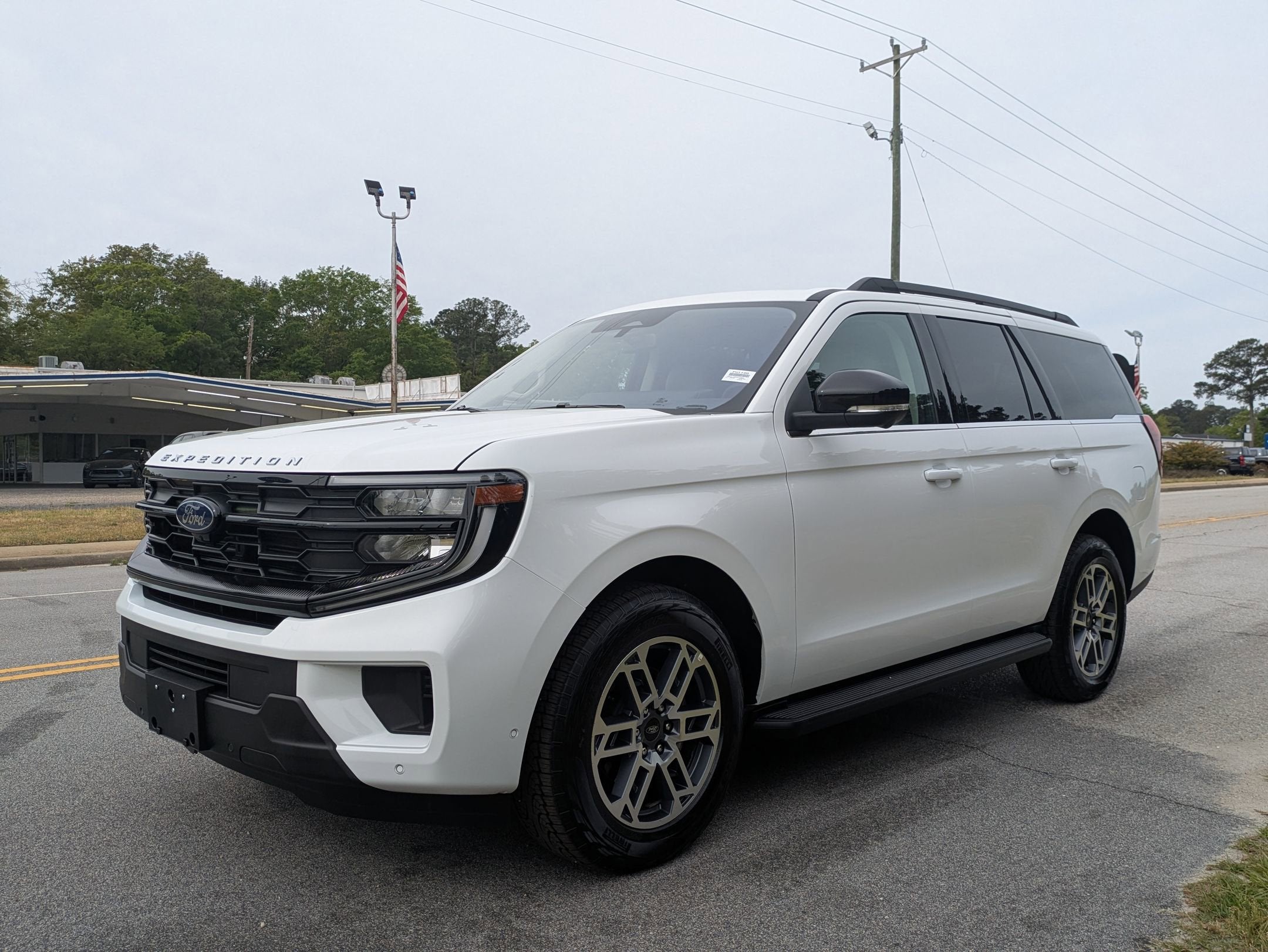 2025 Ford Expedition Active