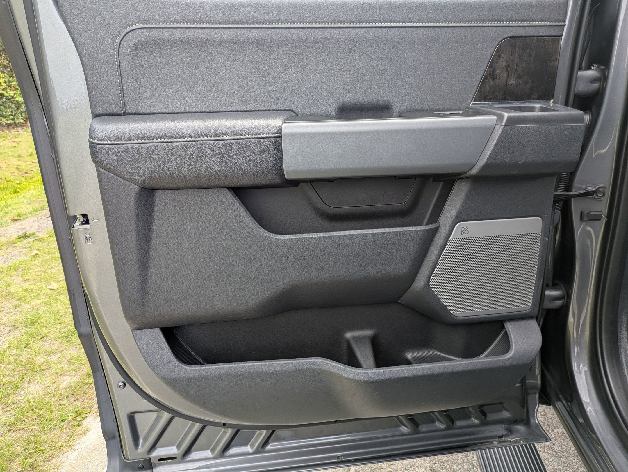 2023 Ford Super Duty F-250 SRW LARIAT